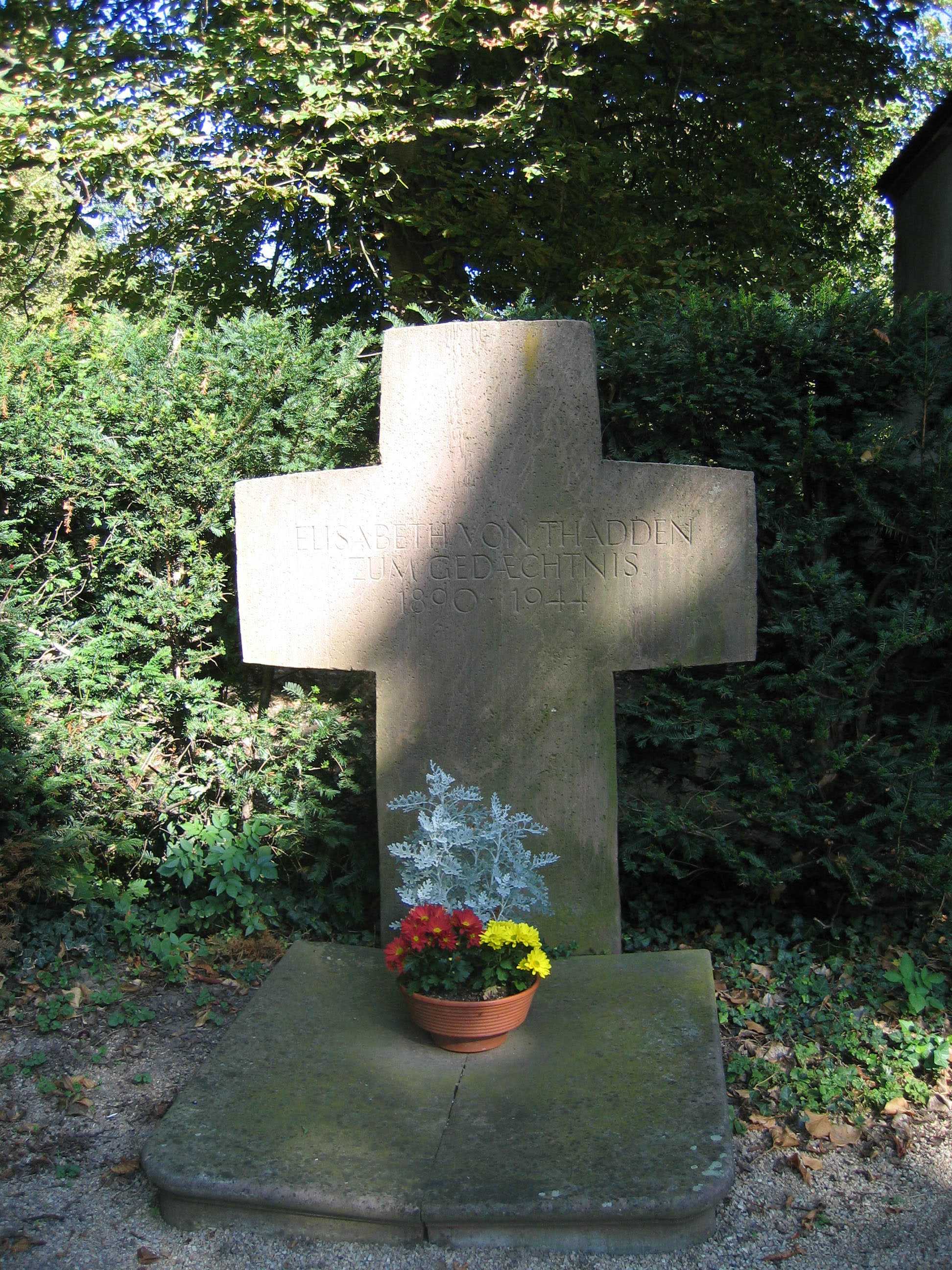 Elisabeth von Thadden, Grab in Wieblingen