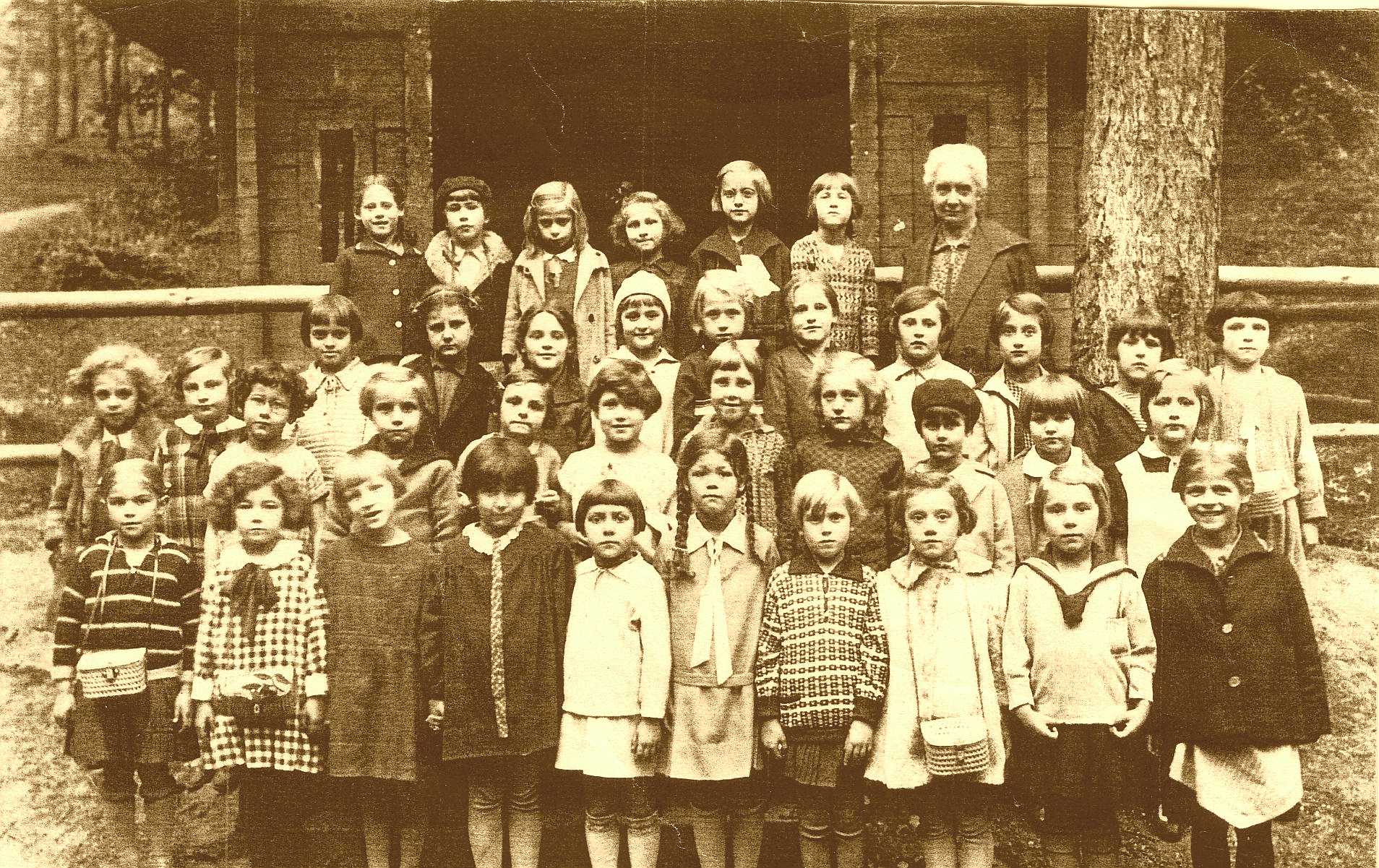 Heidelberger Schulklasse um 1932 beim Ausflug